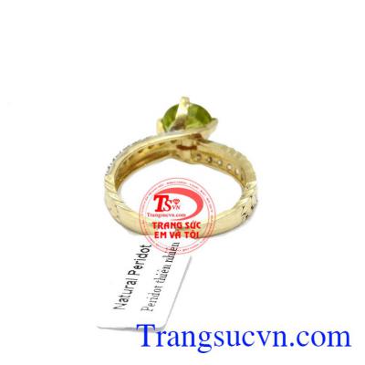 Nhẫn Nữ vàng gắn đá tự nhiên, chất lượng vàng đảm đeo bền đẹp sáng bóng, tinh tế và sang trọng dành cho phái đẹp