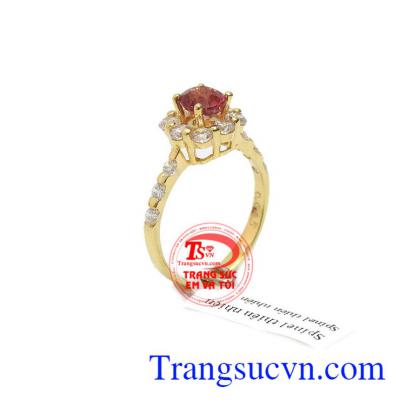 Nhẫn nữ spinel tự nhiên là sản phẩm nhẫn nữ được thiết kế 3D tinh tế, kiểu dáng thời trang, thanh lịch
