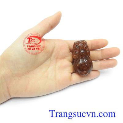 Tỳ hưu thạch anh tóc chạm khắc tinh xảo, sắc nét