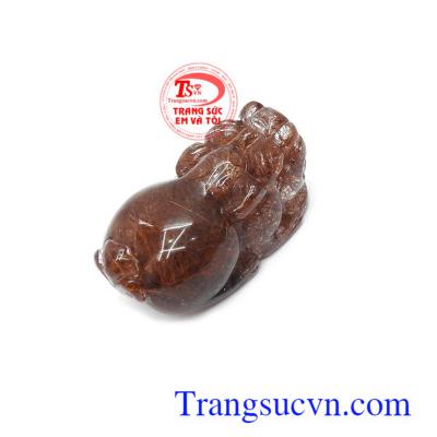 Tỳ hưu được nhiều người ưa chuộng đeo bên mình như là lá bùa hộ mệnh cho bản thân