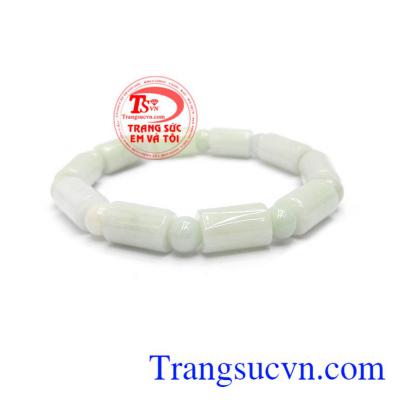 Chuỗi tay ngọc đại cát là sản phẩm ngọc cẩm thạch đẹp mang lại nhiều may mắn cho người đeo