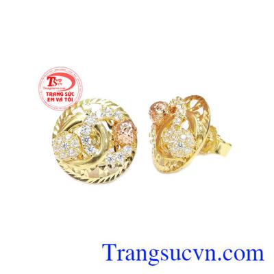 Sản phẩm có thể kết hợp cùng nhiều trang phục khác nhau, phù hợp làm quà tặng cho người thân và bạn bè.