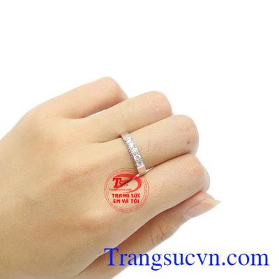 Sản phẩm bảo hành uy tín, giao hàng toàn quốc.
