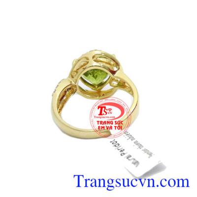 Nhẫn Peridot được khách hàng bình chọn nhiều năm uy tín trên thị trường trong và ngoài nước