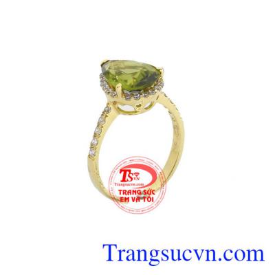 Nhẫn nữ peridot may mắn