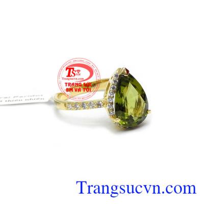 Nhẫn nữ peridot may mắn, giao hàng nhanh trên toàn quốc