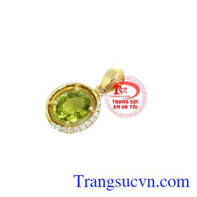  Đá peridot thiên nhiên mang lại nhiều may mắn, sức khỏe cho người đeo