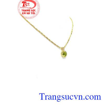 Đá peridot thiên nhiên giúp mang lại may mắn, sức khỏe cho người đeo