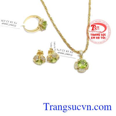 Bộ trang sức peridot thịnh vượng, giao hàng nhanh trên toàn quốc