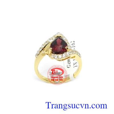 Nhẫn nữ vàng 14k gắn đá Granat thiên nhiên cao cấp rất được phái đẹp ưa chuộng