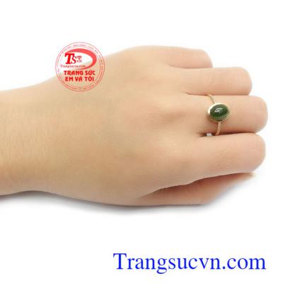 Nhẫn nữ Nephrite là món quà ý nghĩa cho người yêu thương