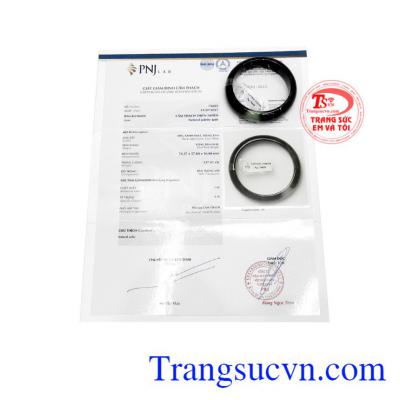 Vòng ngọc cẩm thạch thích hợp làm quà tặng cho người thân và bạn bè.