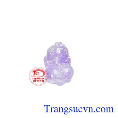 Sản phẩm chạm khắc tinh tế, kiểu dáng mới lạ.