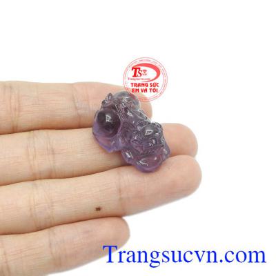 Tỳ hưu thạch anh tím thích hợp làm mặt dây bọc vàng hoặc bạc.
