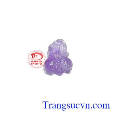 Tỳ hưu thạch anh đẹp được chạm khắc nhỏ xinh rất phù hợp để làm mặt nhẫn, mặt dây hoặc hoa tai.