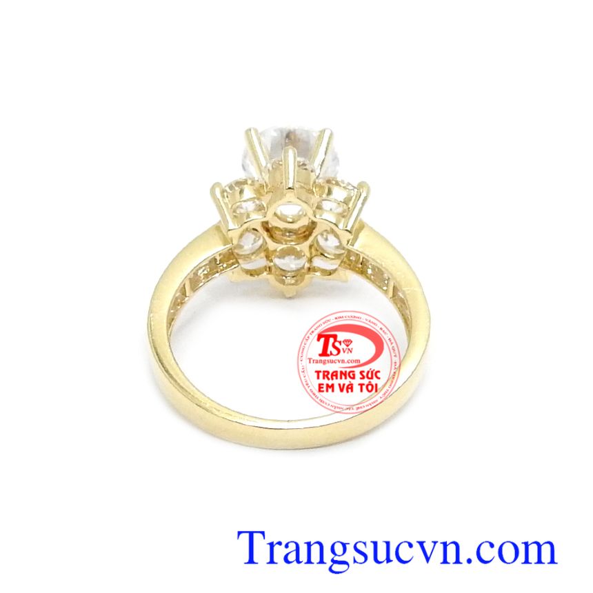 Nhẫn nữ vàng 10k sang trọng, tinh tế và thời trang sản xuất theo công nghệ Hàn Quốc.