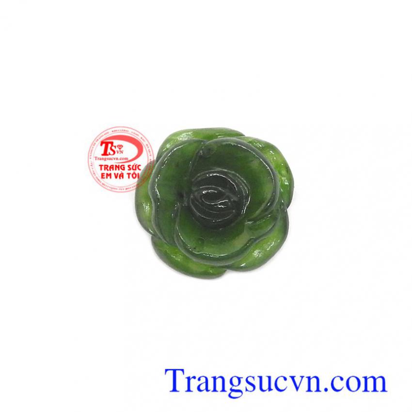 Mặt ngọc nephrite quyền lực
