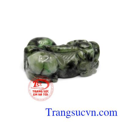 Ngọc cẩm thạch thiên nhiên