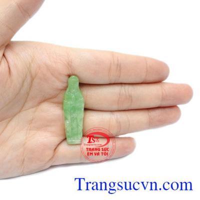 Đức mẹ cầu nguyện với Đức Chúa Trời để cho con dân Chúa được an lành, hạnh phúc, ấm no