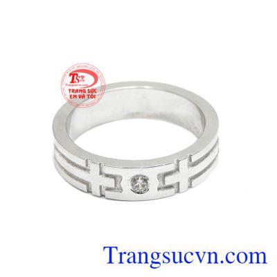 Nhẫn thánh giá nam được chế tác từ vàng trắng 14k bền đẹp.