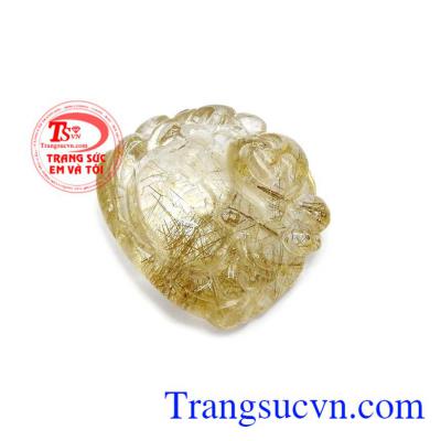 Phật di lặc thường gắn liền với hình ảnh tươi cười, hiền hòa, hoan hỉ, dáng người bệ vệ, bụng căng tròn