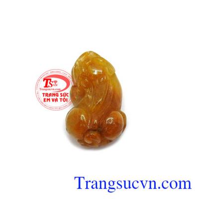 Tỳ hưu thạch anh tiền tài là sản phẩm được yêu thích làm mặt dây chuyền, mặt nhẫn, lắc tay