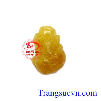 Tỳ hưu may mắn công danh là sản phẩm thạch anh tóc đẹp được nhiều người ưa thích bọc vàng làm nhẫn, mặt dây, lắc tay