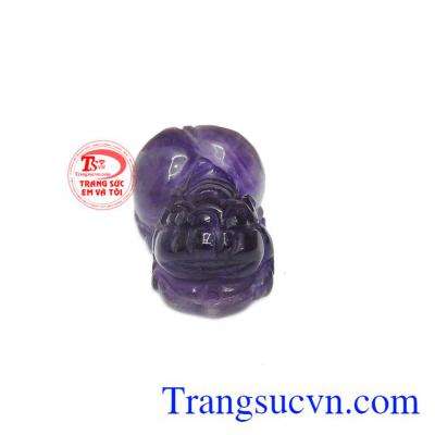 Tỳ hưu thạch anh tím mệnh hỏa thích hợp làm mặt dây, mặt nhẫn bọc vàng hoặc bọc bạc.