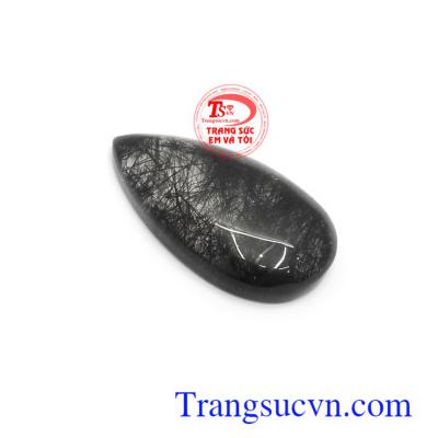 Mặt thạch anh tóc đen thành công mang đến sự tự tin, cảm giác an toàn như được bảo vệ, che chở