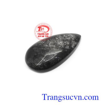 Người thường xuyên mang bên mình đá thạch anh tóc đen sẽ giúp mang đến vận may, tài lộc và sự bình an. Mặt dây thạch anh tóc đen thiên nhiên sang trọng, tinh tế và thời trang