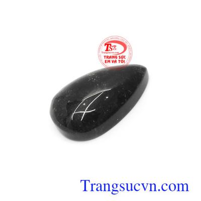 Ngoài ra thạch anh tóc đen giúp bạn hoà đồng với mọi người xoá đi sự sợ hãi, gặp được nhiều may mắn vui vẻ và luôn lạc quan