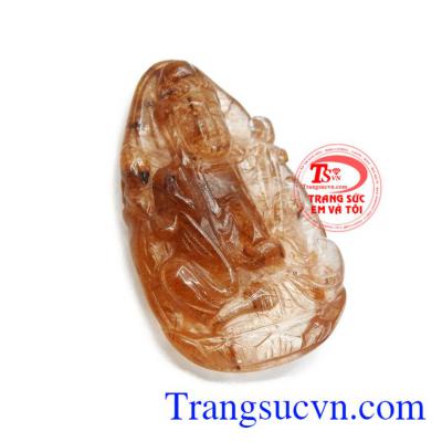 Sử dụng tượng Phật bà Quan âm không còn là thứ trang sức thông thường mà nó còn mang ý nghĩa tâm linh sâu sắc
