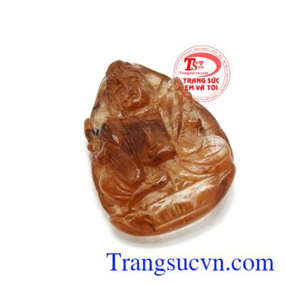 Dù là nam hay nữ đều cũng đều có thể mang món trang sức bên mình như một món hộ mệnh phòng thân