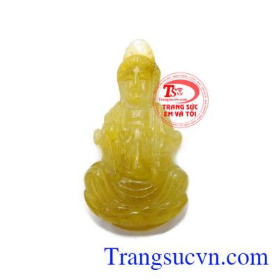 Theo thuyết phong thủy, thạch anh tóc vàng như một vật hộ mệnh đem lại sự thịnh vượng, tiền bạc