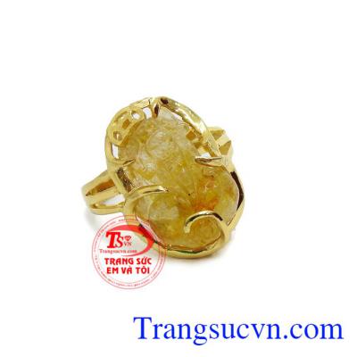 Nhẫn nữ vàng tỳ hưu may mắn với đá thạch anh tóc vàng đẹp