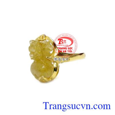 Tỳ hưu thạch anh vàng có đặc điểm miệng rộng, mông to, tỳ hưu ăn vàng bạc châu bác