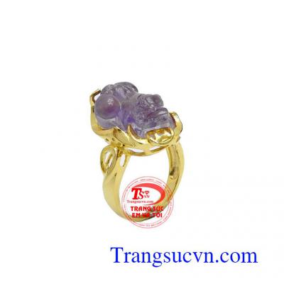 Nhẫn nữ vàng tỳ hưu như ý là sản phẩm tỳ hưu đẹp được chạm khắc tinh tế, sắc nét