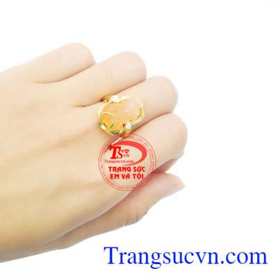 Nhẫn nữ vàng tỳ hưu hưng thịnh là sản phẩm đá mã não thiên nhiên