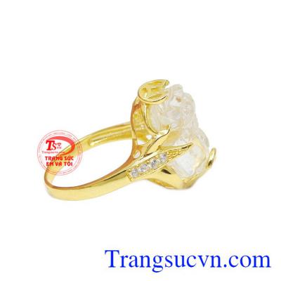 Với những khách hàng mệnh kim và thủy thì đây chính là một sản phẩm phù hợp dành cho bạn.