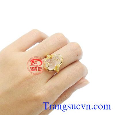 Với thiết kế tỳ hưu mang đến sự tài lộc, may mắn và thịnh vượng cho người dùng.