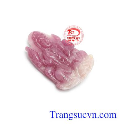 Mặt phật bà ruby hưng thịnh là biểu tượng của điềm lành, lòng từ bi bác ái, hướng thiện,hướng Phật, hoá giải hung khí, đem lại bình an, giải trừ tai ách cho gia chủ