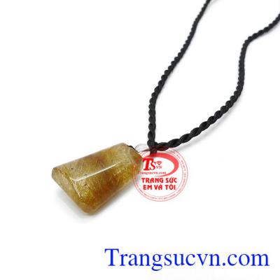 Thạch anh tóc vàng phù hợp với người mệnh thổ và mệnh kim