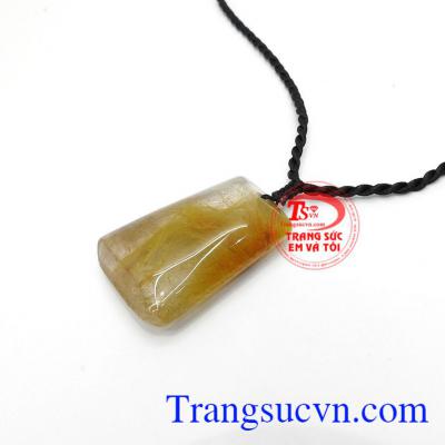 Đặc biệt nếu phái nam đeo món đồ trang sức này sẽ làm tăng dũng khí, ý chí kên định, tăng thành công trong công việc