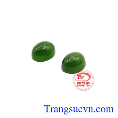 Ngọc cũng như vẻ đẹp thanh khiết, nhẹ nhàng của các cô gái.