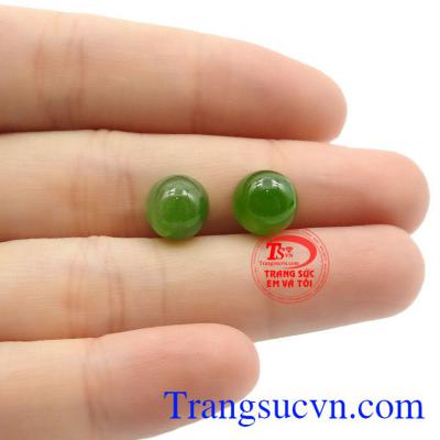 Nephrite còn mang lại may mắn cho chủ nhân, tránh được vận xui, tà ma, các rủi ro, nguy hiểm rình rập.