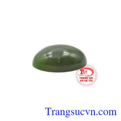Người mang Ngọc Nephrite bên mình thường xuyên thì chống nhược thị, hỗ trợ luân chuyển những dòng khí trong cơ thể.