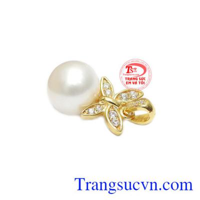 Ngọc trai luôn được coi là biểu tượng cho sắc đẹp, nhưng bên cạnh đó, ngọc trai còn có ý nghĩa về sự hạnh phúc vẹn toàn, tài lộc đủ đầy.