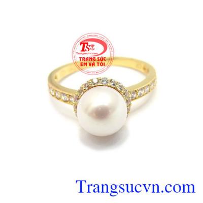 Nhẫn nữ vàng gắn đá quý ngọc trai dành cho phái đẹp, đeo hợp thời trang và quý phái