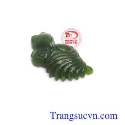 Mặt hồ ly nephrite hạnh phúc với hồ ly là biểu tượng cho sắc đẹp, sự khôn khéo và quyền lực, mang hồ ly bên người giúp may mắn trong đường tình duyên, khôn khéo trong giao tiếp, củng cố quyền lực, chiêu tài lộc, phú quý cho người đeo