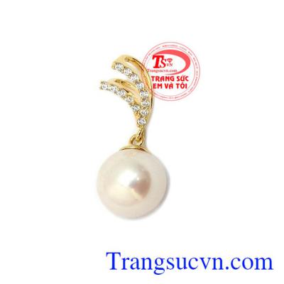 Mặt Dây Ngọc Trai Thuần Khiết là món đồ trang sức không thể thiếu của phải đẹp